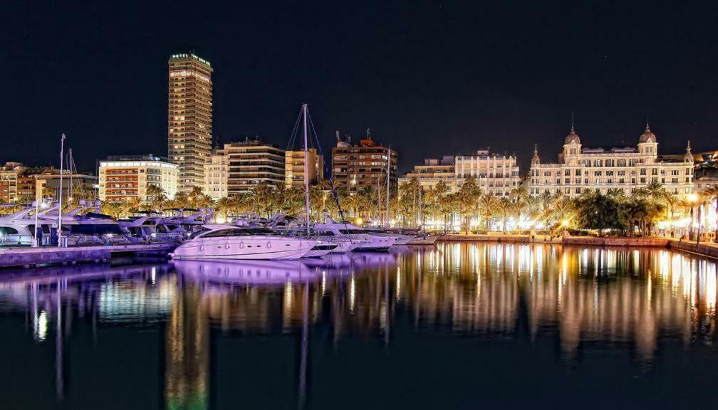 Casco Historico Apartment Alicante Exterior photo